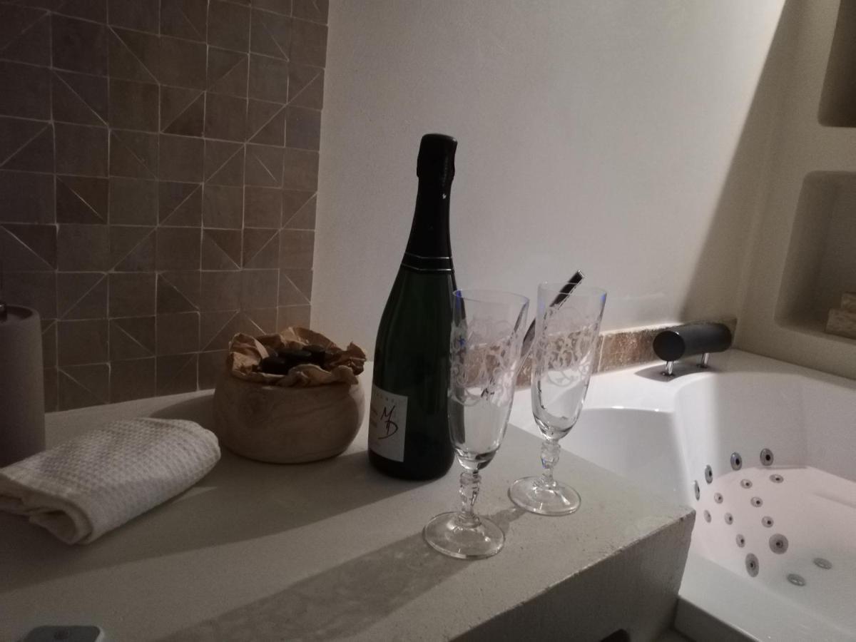 L'Autre Perle, Balneo En Supplement, Le Clos Des Perles Tourtour Exteriér fotografie